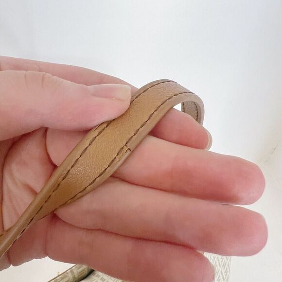 Tommy Hilfiger Monogram Tan Tote Bag Purse - Picture 5 of 8